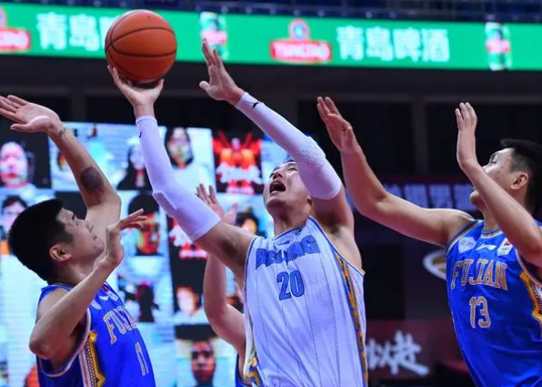 <a href='https://www.xiaozi189.com/news/tag/1081739/p/1.html' style='color: blue;'>CBA北京</a>首钢球迷排名联赛第三